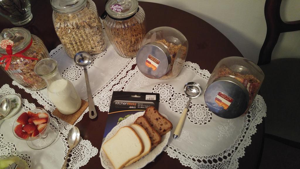 Bed and Breakfast The Graces Beechworth Esterno foto